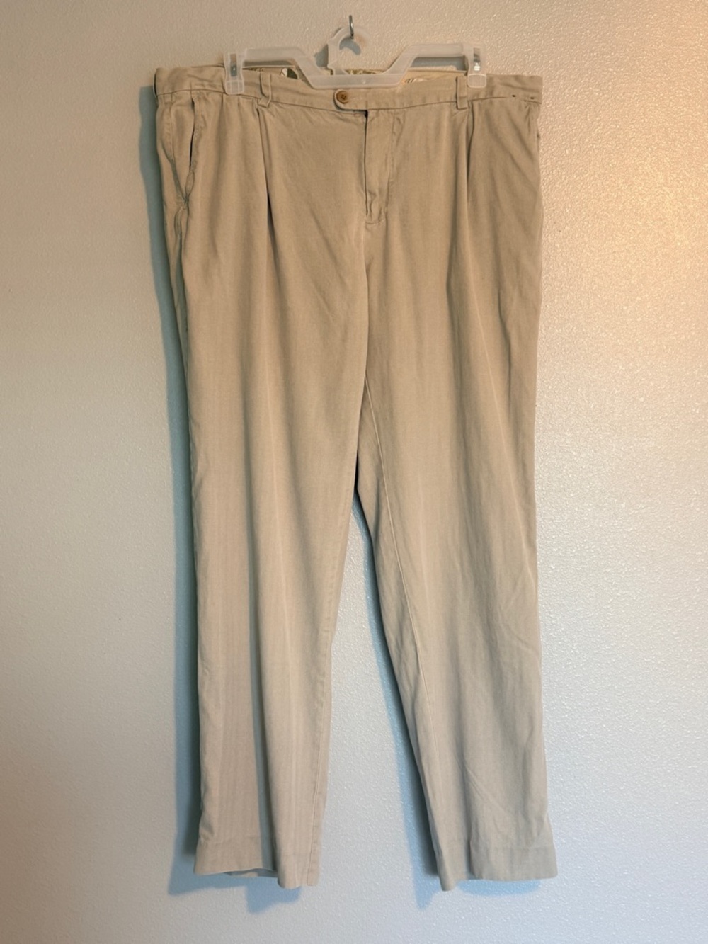 Tommy Bahama Pants 40x34 Actual 33”Beige Silk Cotton Pleated Beach Wedding